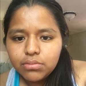 Meet your Posher, Beatriz